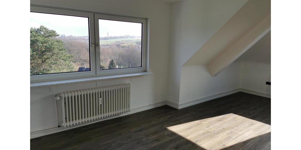 Dachgeschoßwohnung Remscheid Lüttringhausen - 2 Zimmer, 57 m&sup2;, 550&euro; | Angebot:25922819