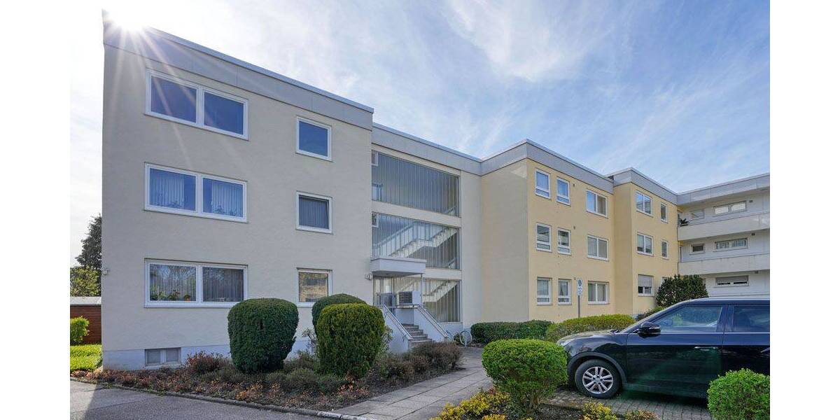Etagenwohnung Bochum Innenstadt - 3 Zimmer, 77 m&sup2;, 200.000&euro; | Angebot:26542560