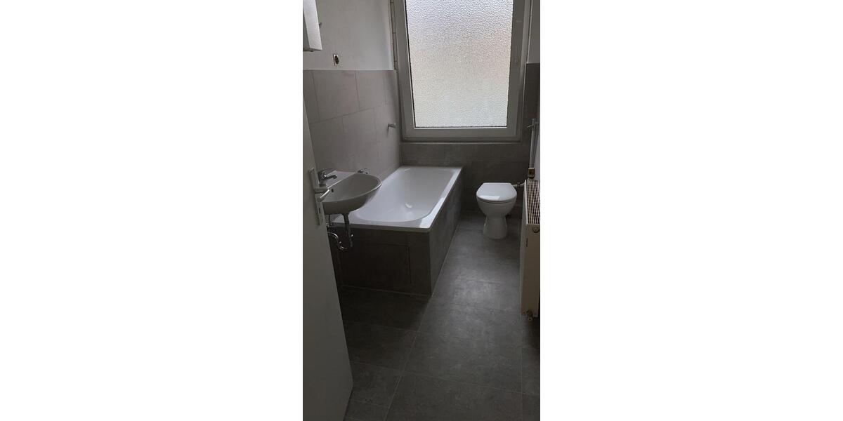 Etagenwohnung Gelsenkirchen Gelsenkirchen-Mitte - 3 Zimmer, 75 m&sup2;, 560&euro; | Angebot:26041010