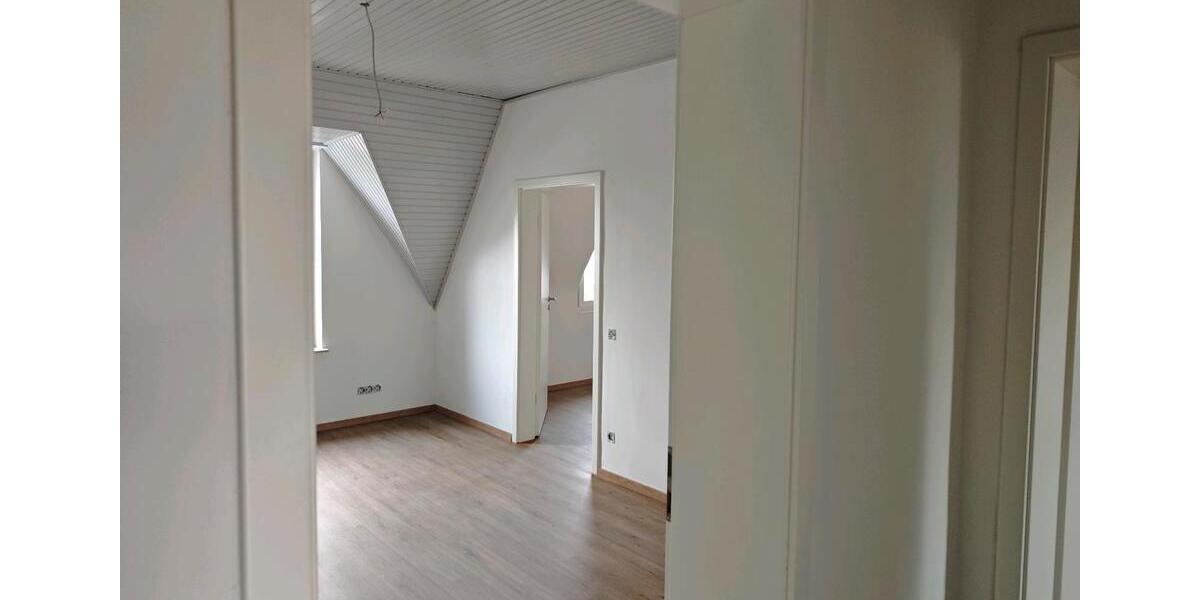 Etagenwohnung Mülheim an der Ruhr Heißen - 3 Zimmer, 83 m&sup2;, 1.550&euro; | Angebot:25262496