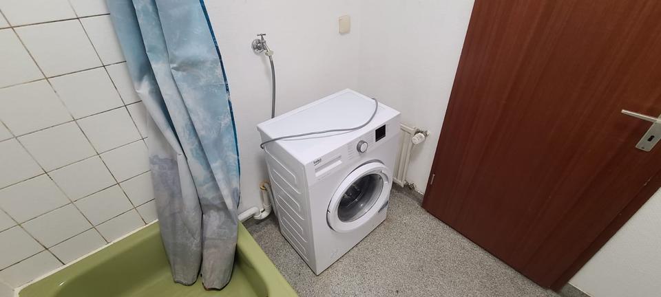 Dachgeschoßwohnung Wuppertal Brill - 1 Zimmer, 38 m&sup2;, 190&euro; | Angebot:25374902