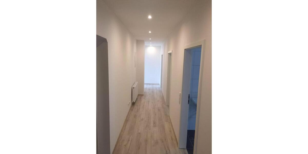 Hochparterre Witten - 5 Zimmer, 104 m&sup2;, 930&euro; | Angebot:25416512