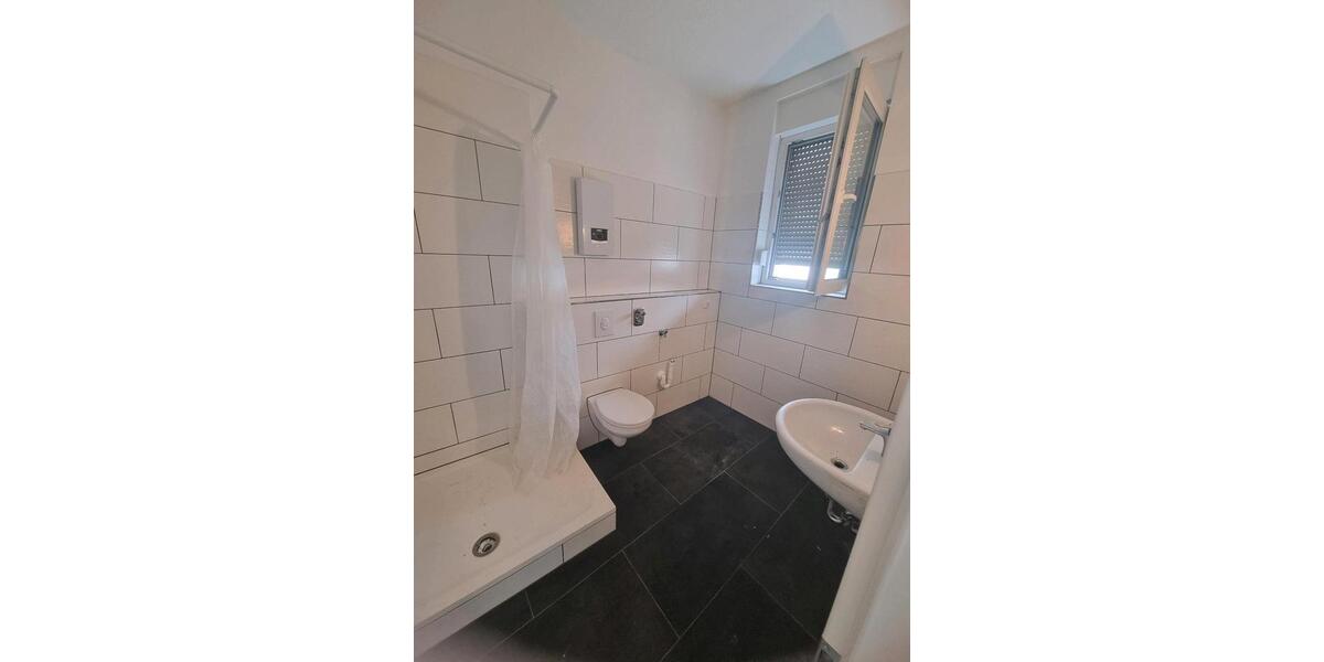 Erdgeschoßwohnung Duisburg Walsum - 1 Zimmer, 40 m&sup2;, 350&euro; | Angebot:23022036