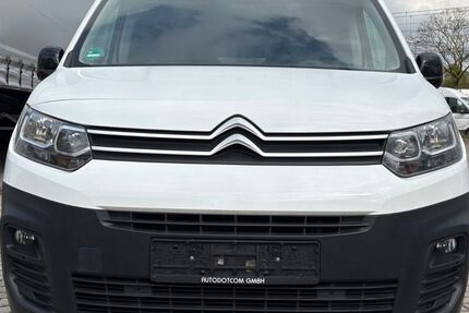 Citroen Berlingo 135.780 km 9.990 &euro; Duisburg 47055