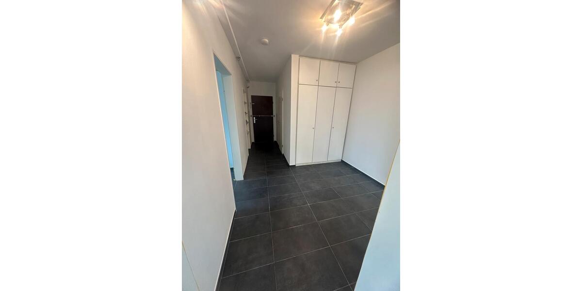 Etagenwohnung Erkrath - 2.5 Zimmer, 84 m&sup2;, 1.500&euro; | Angebot:27544599