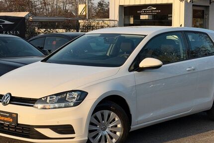 VW Golf 98.000 km 10.900 &euro; Essen 45326