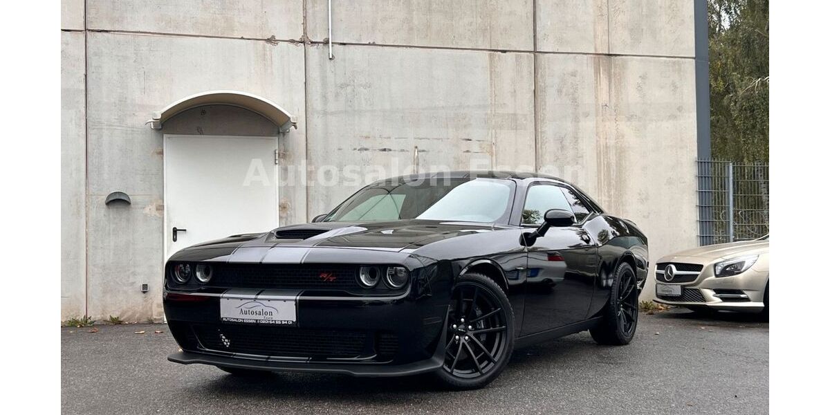 Dodge Challenger 7.214 km 41.950 &euro; Essen 45141