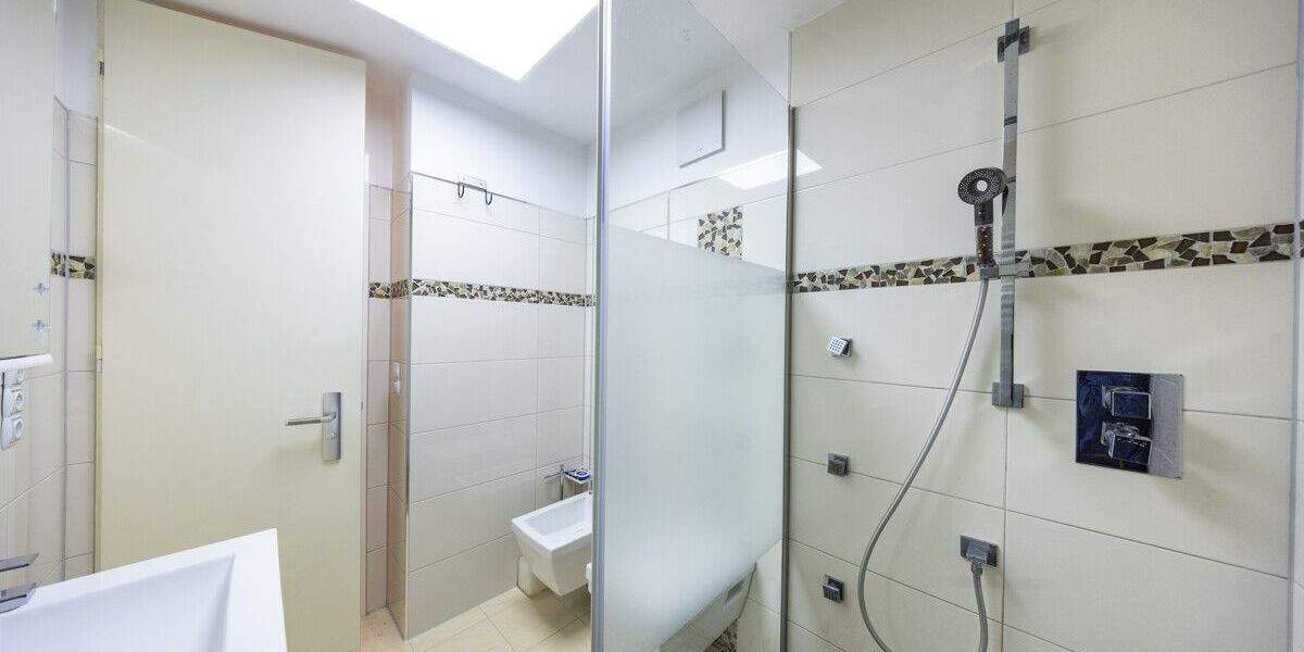 Etagenwohnung Düsseldorf Mörsenbroich - 4 Zimmer, 197 m&sup2;, 590.000&euro; | Angebot:25779188