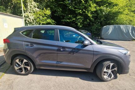Hyundai TUCSON 134.050 km 14.200 &euro; Hagen 58119