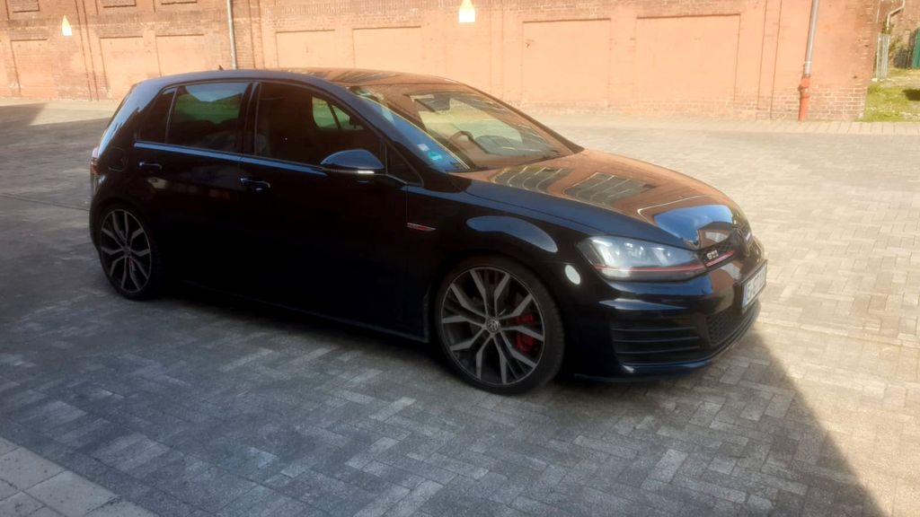 VW Golf 153.000 km 11.500 &euro; Essen 45307