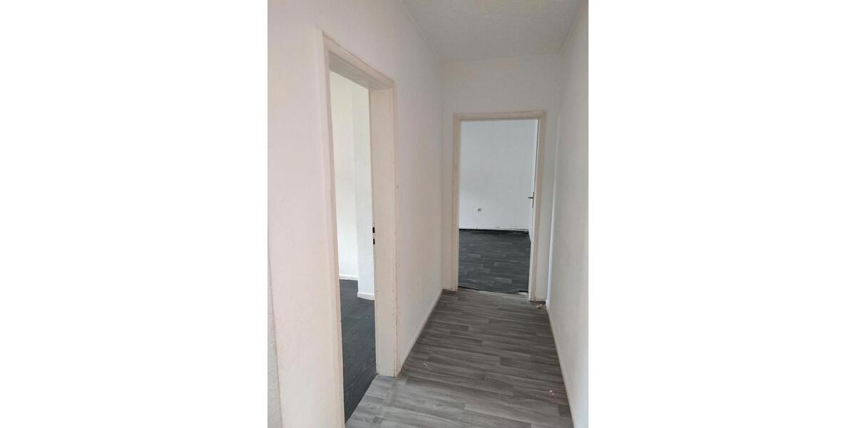 Etagenwohnung Remscheid Reinshagen - 4 Zimmer, 75 m&sup2;, 739&euro; | Angebot:25443956