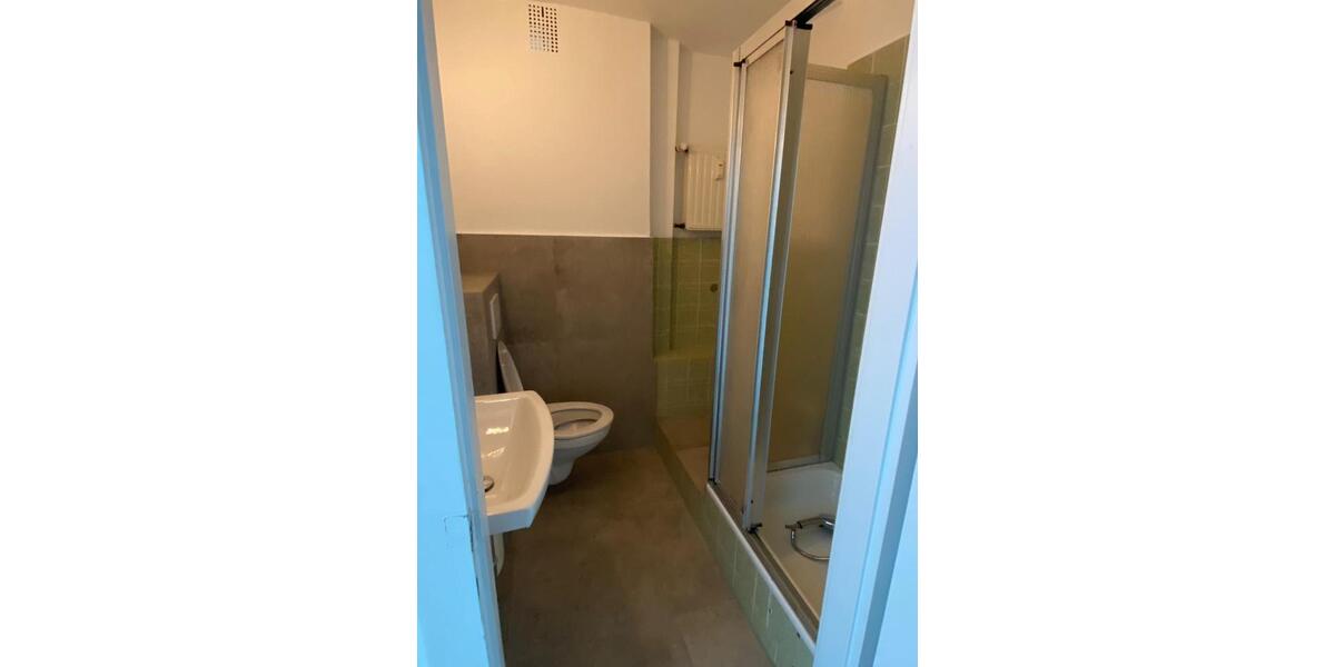 Etagenwohnung Düsseldorf Pempelfort - 1 Zimmer, 30 m&sup2;, 580&euro; | Angebot:25856205