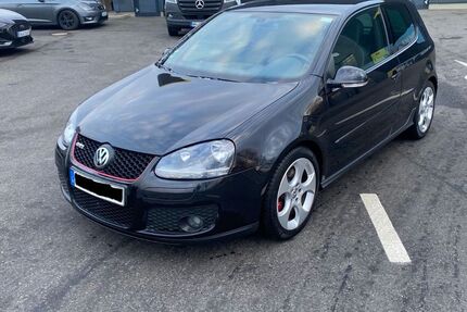 VW Golf 9.000 km 14.500 &euro; Düsseldorf 40229