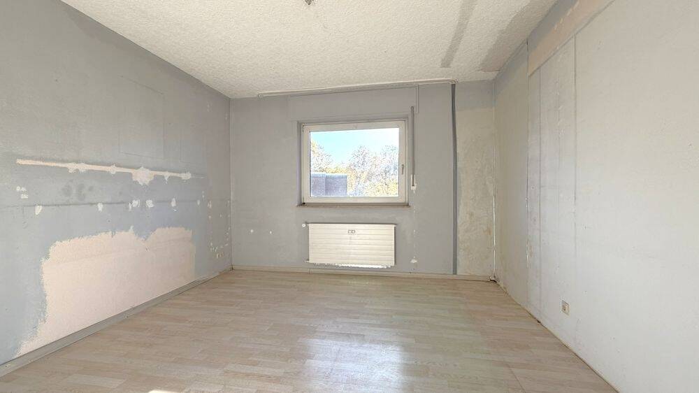 Etagenwohnung Duisburg Marxloh - 3 Zimmer, 82 m&sup2;, 126.000&euro; | Angebot:25748105