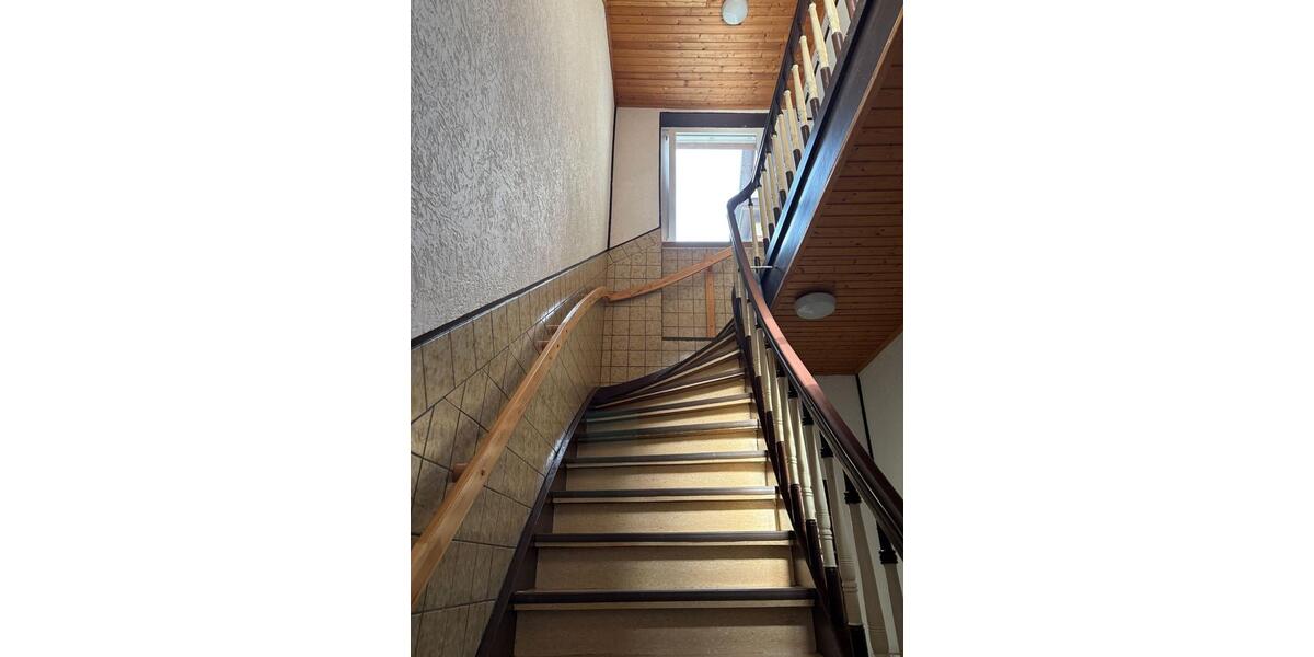 Dachgeschoßwohnung Hagen Hagen-Nord - 5 Zimmer, 120 m&sup2;, 850&euro; | Angebot:25146288
