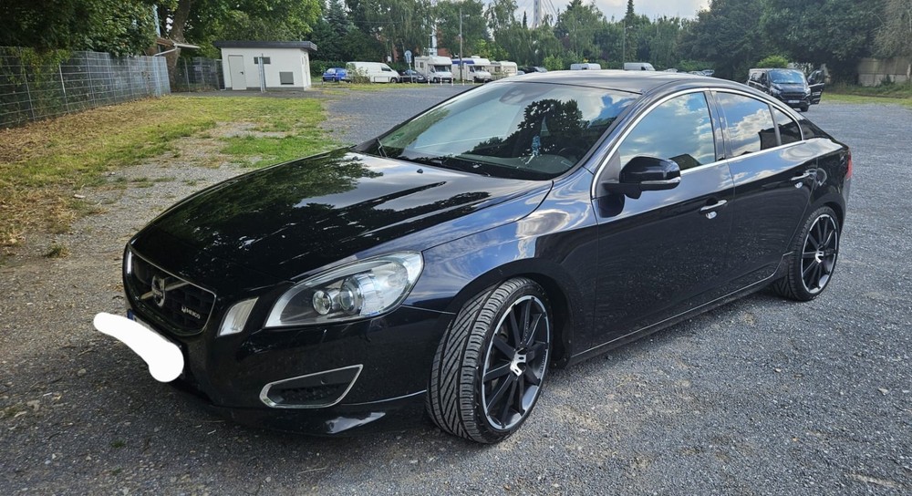 Volvo S60 222.000 km 12.500 &euro; Düsseldorf 40213