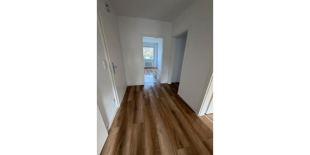 Erdgeschoßwohnung Duisburg Hamborn - 3.5 Zimmer, 71 m&sup2;, 710&euro; | Angebot:25987339