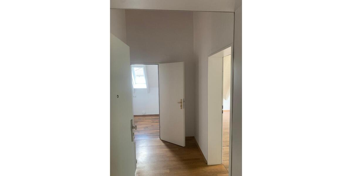 Dachgeschoßwohnung Gevelsberg - 2.5 Zimmer, 62 m&sup2;, 162.500&euro; | Angebot:26763382