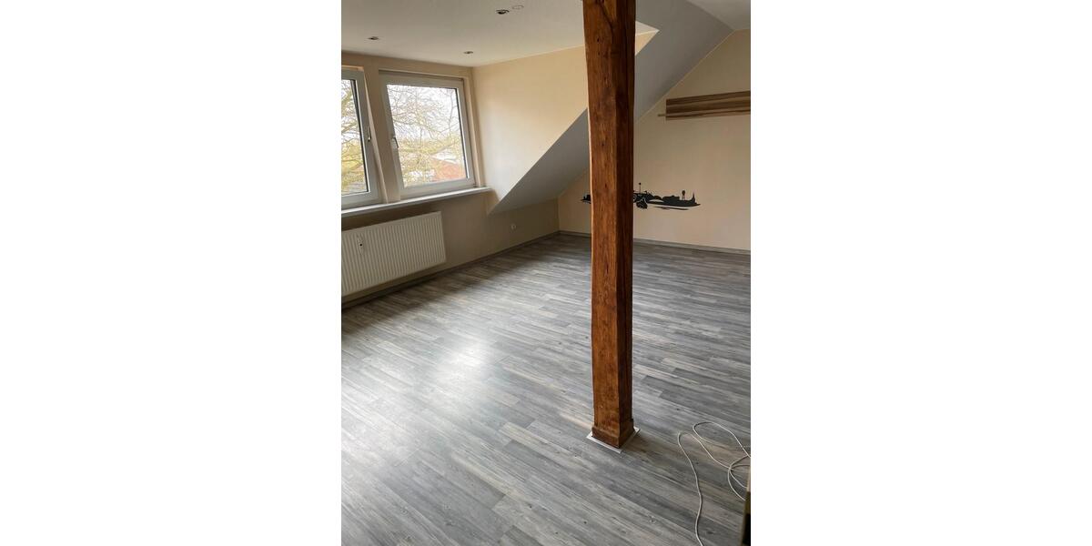 Dachgeschoßwohnung Bochum Bochum-Südwest - 4 Zimmer, 70 m&sup2;, 750&euro; | Angebot:25999469