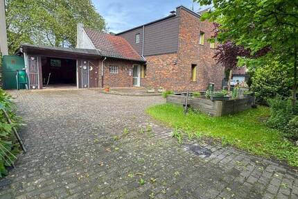 Haus Oberhausen Sterkrade-Mitte - 8 Zimmer, 145 m&sup2;, 275.000&euro; | Angebot:26572490
