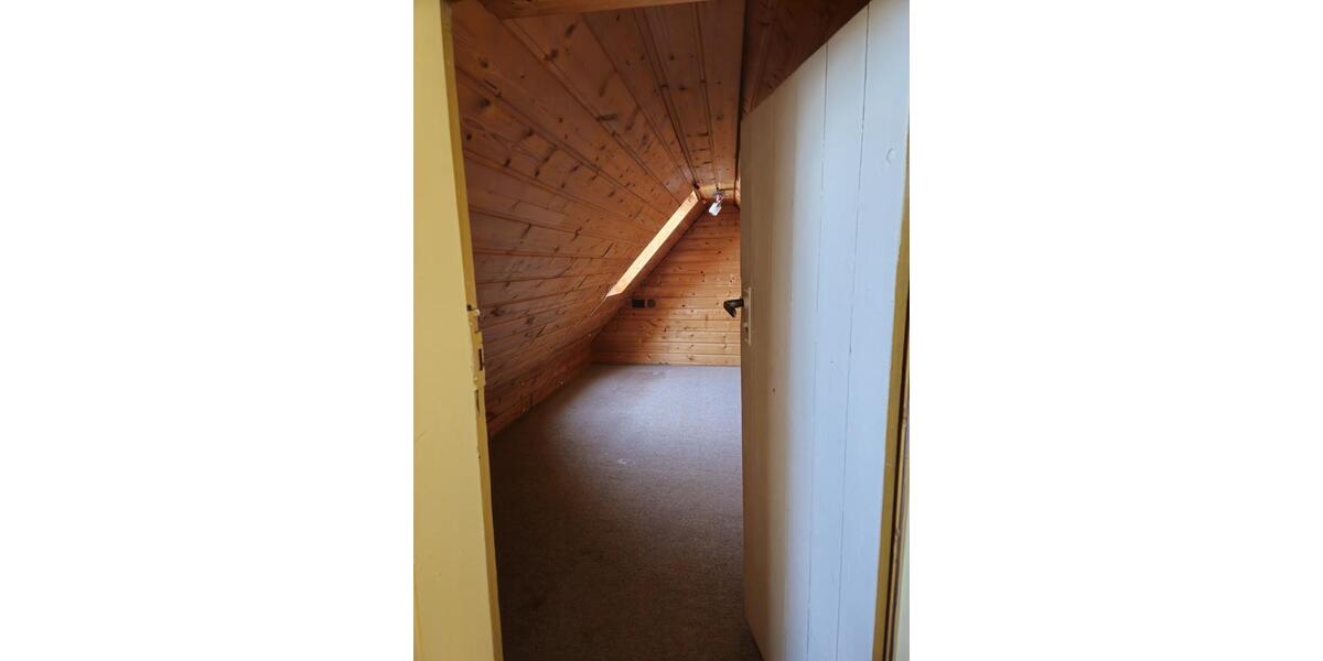 Einfamilienhaus Wermelskirchen - 3.5 Zimmer, 84 m&sup2;, 250.000&euro; | Angebot:25046706