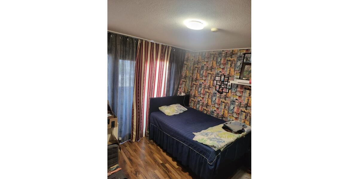 Etagenwohnung Ratingen Tiefenbroich - 3 Zimmer, 90 m&sup2;, 770&euro; | Angebot:27570161