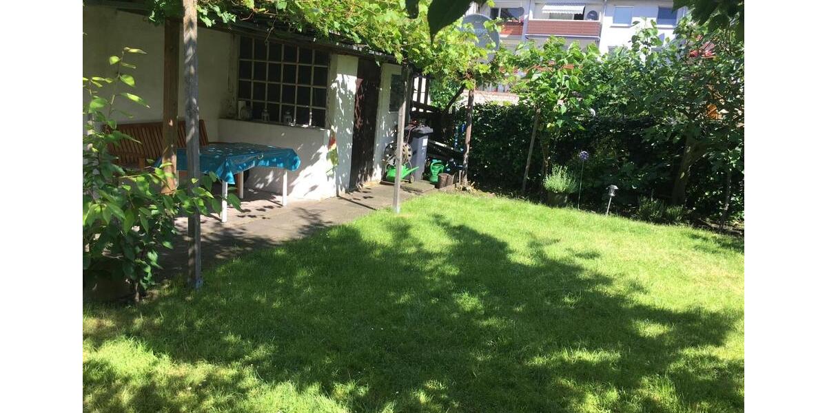 Etagenwohnung Duisburg Hamborn - 4 Zimmer, 101 m&sup2;, 750&euro; | Angebot:21219653