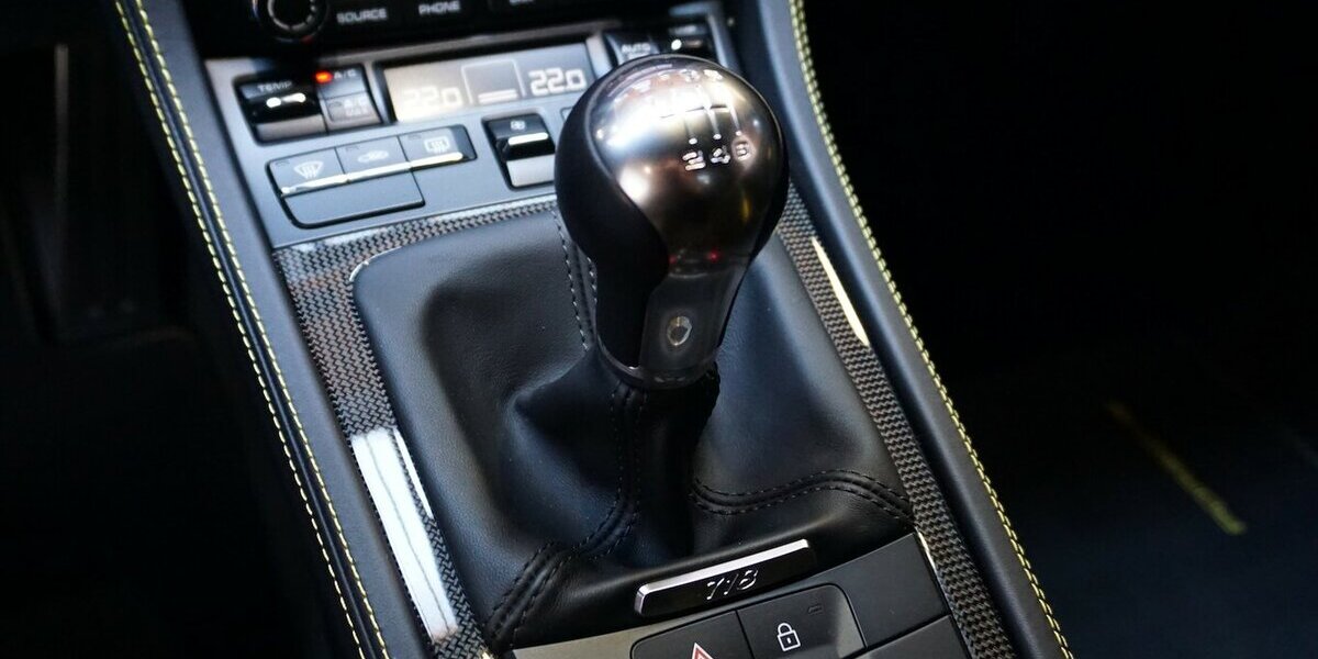 Porsche Boxster Spyder PCCB 918 PDLS+ Approved Bose 7.890 km 118.900 &euro; Wuppertal 42327