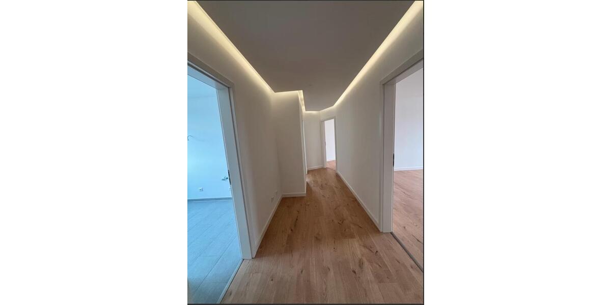 Dachgeschoßwohnung Düsseldorf Stadtbezirk 8 - 2 Zimmer, 67 m&sup2;, 995&euro; | Angebot:25860108