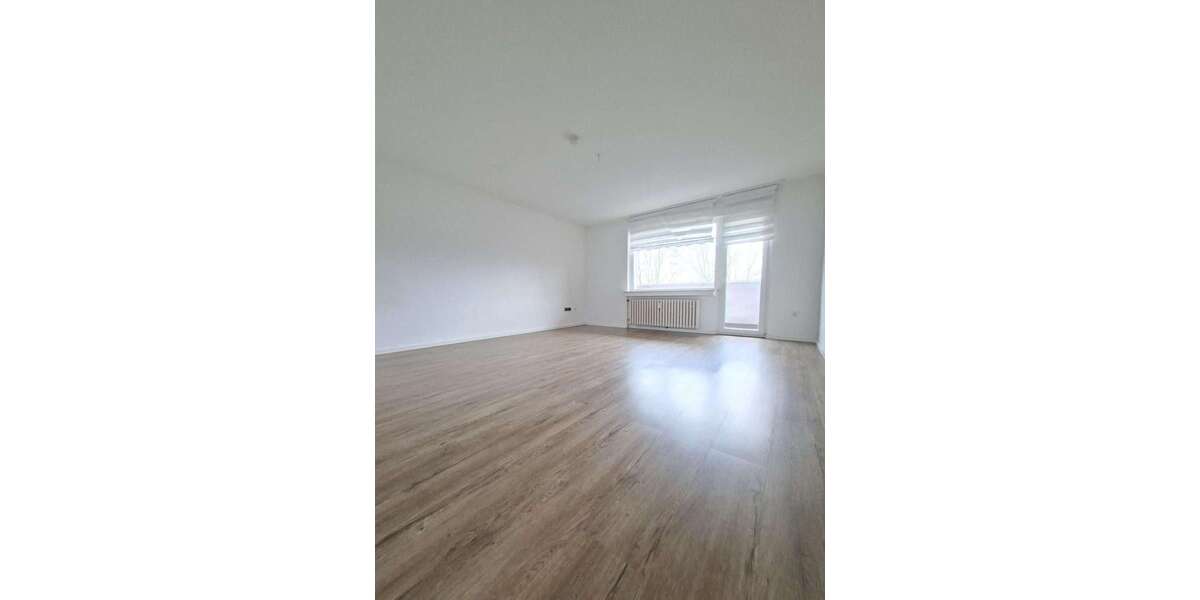 Etagenwohnung Duisburg Aldenrade - 7 Zimmer, 152 m&sup2;, 1.140&euro; | Angebot:25870559