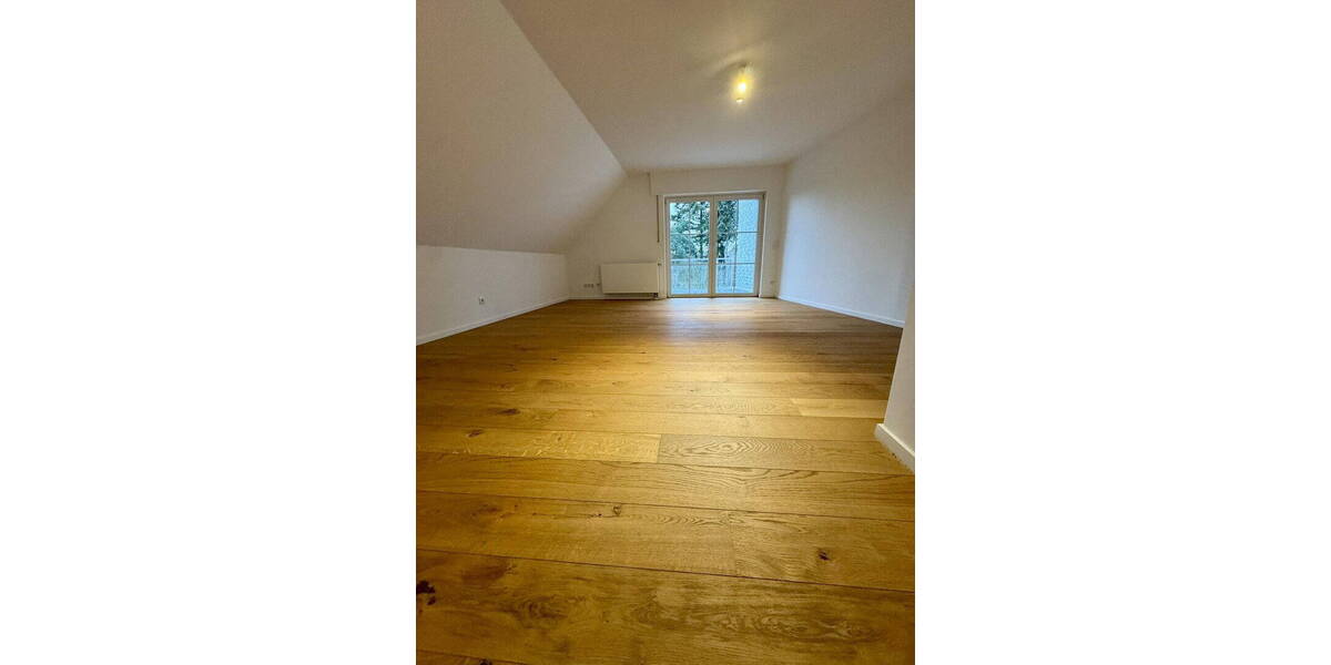 Etagenwohnung Düsseldorf Kaiserswerth - 2 Zimmer, 75 m&sup2;, 1.695&euro; | Angebot:26790492