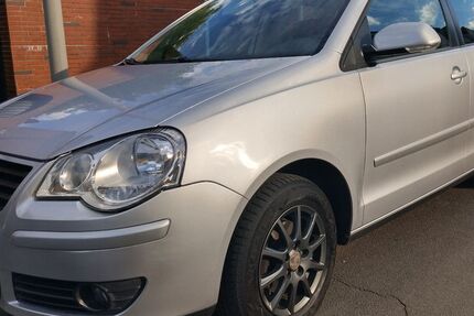 VW Polo 62.000 km 5.450 &euro; Oberhausen 46149