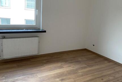 Wohnung Wuppertal Elberfeld - 3 Zimmer, 72 m&sup2;, 1.020&euro; | Angebot:27577161