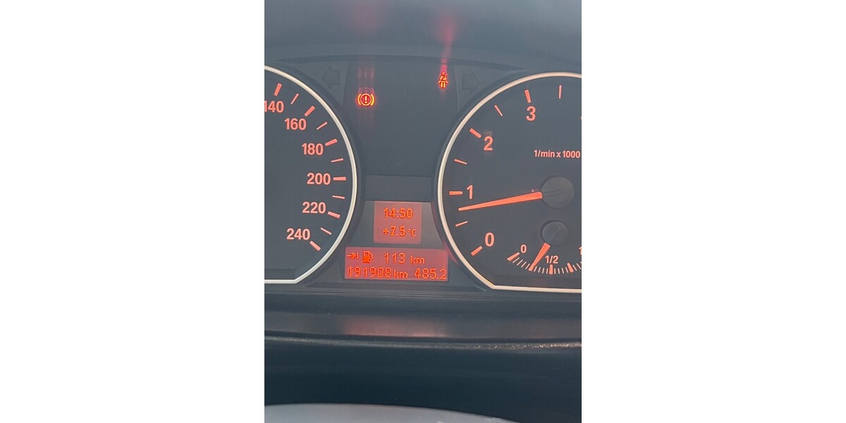 BMW 1er 193.000 km 3.299 &euro; Wuppertal 42275