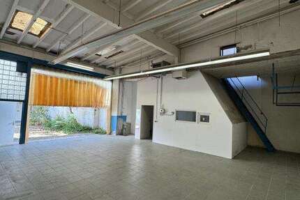 Haus Neuss Furth-Mitte - 6 Zimmer, 235 m&sup2;, 398.000&euro; | Angebot:24409852