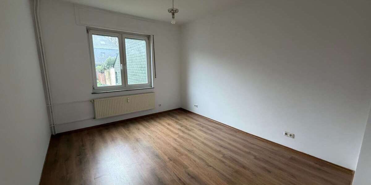 Etagenwohnung Duisburg Mittelmeiderich - 3 Zimmer, 61 m&sup2;, 500&euro; | Angebot:24871570
