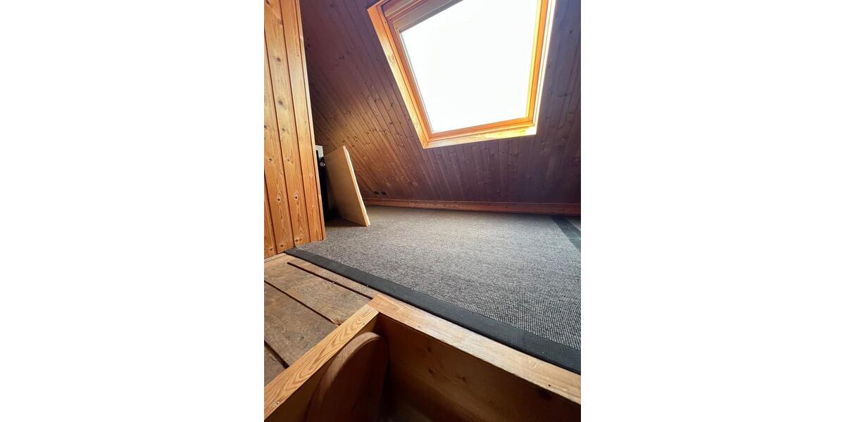 Dachgeschoßwohnung Bochum Bochum-Nord - 3 Zimmer, 70 m&sup2;, 600&euro; | Angebot:25965177