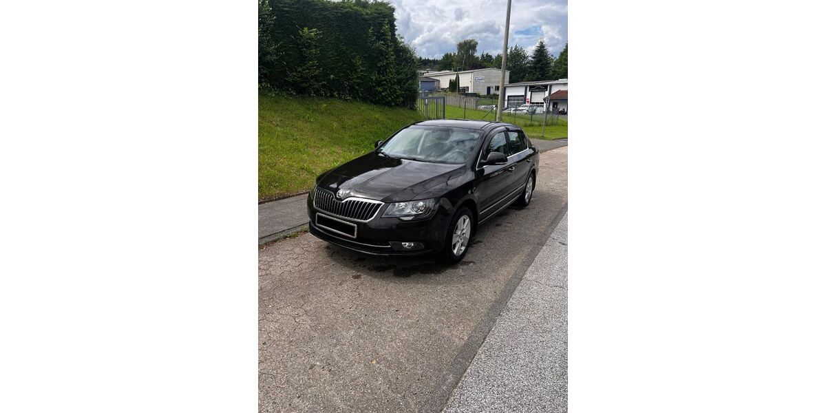 Skoda Superb 227.000 km 7.200 &euro; Burscheid 51399