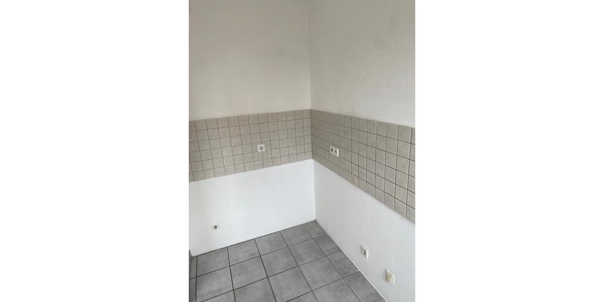 Etagenwohnung Solingen - 2 Zimmer, 51 m&sup2;, 700&euro; | Angebot:27540249