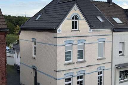 Haus Leichlingen - 8 Zimmer, 156 m&sup2;, 549.000&euro; | Angebot:27085839