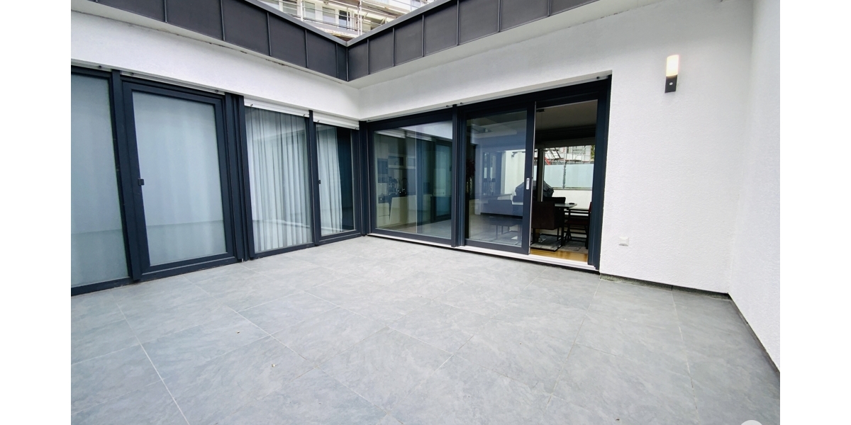Wohnen auf einer Ebene Moderne, hochwertige 3 Zimmer-Wohnung mit Bungalow-Charakter - Erdgeschoßwohnung Düsseldorf Heerdt | Angebot:27496473