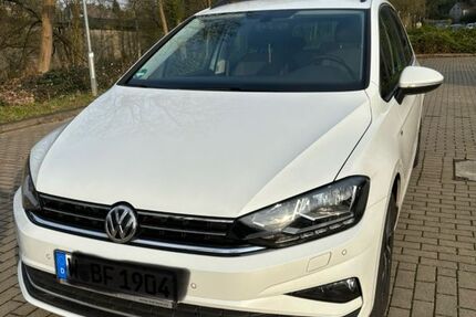 VW Golf Sportsvan 91.500 km 11.900 &euro; Hückeswagen 42499