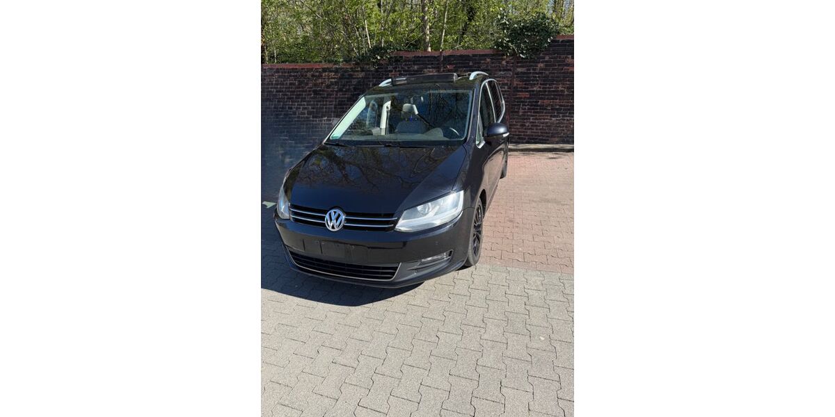 VW Sharan 224.845 km 9.200 &euro; Essen 45143