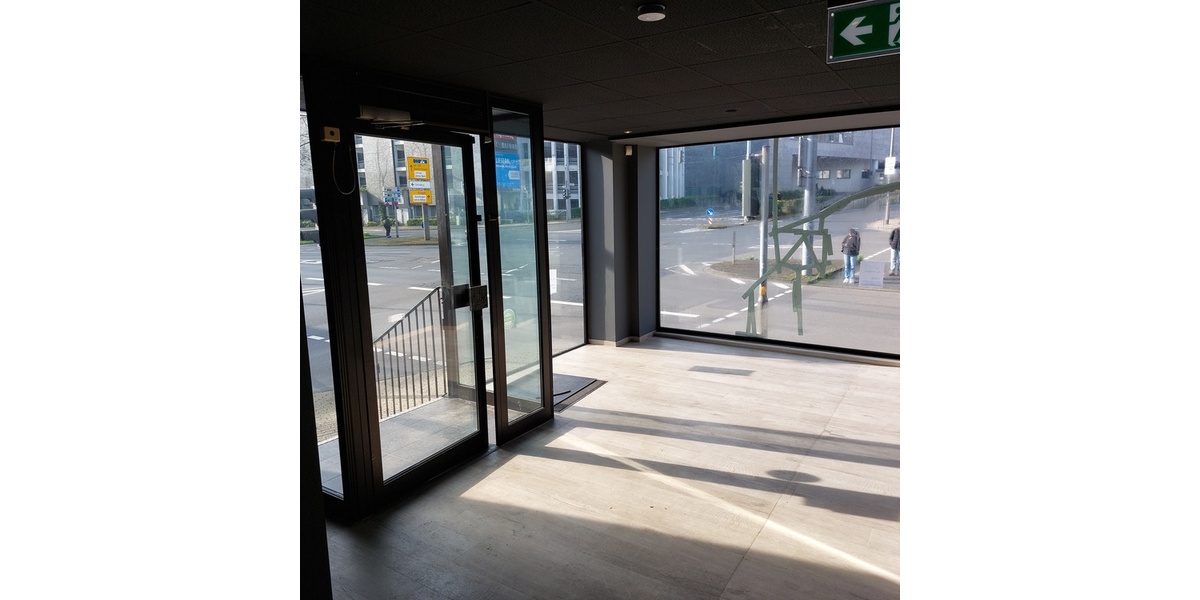 Geräumiges Ladenlokal o. Büroräume in top Lage von RS-City - Gewerbeobjekt Remscheid City | Angebot:24801576