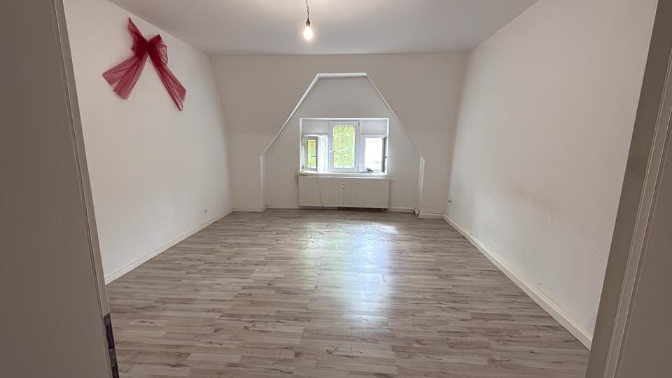 Dachgeschoßwohnung Herne Baukau - 2 Zimmer, 55 m&sup2;, 500&euro; | Angebot:27567634