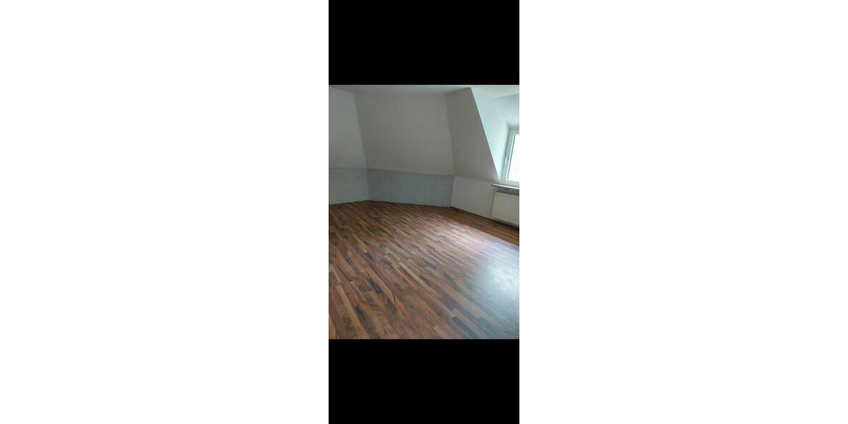 Dachgeschoßwohnung Duisburg Hamborn - 3 Zimmer, 85 m&sup2;, 800&euro; | Angebot:25136940