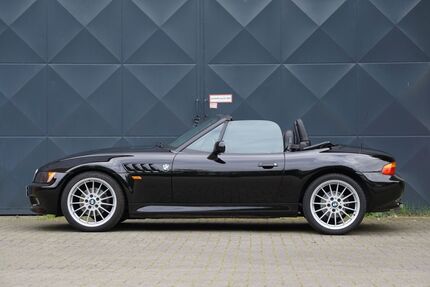 BMW Z3 61.637 km 13.900 &euro; Düsseldorf 40549