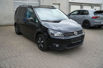 VW Touran 147.530 km 8.490 &euro; Bottrop 46240