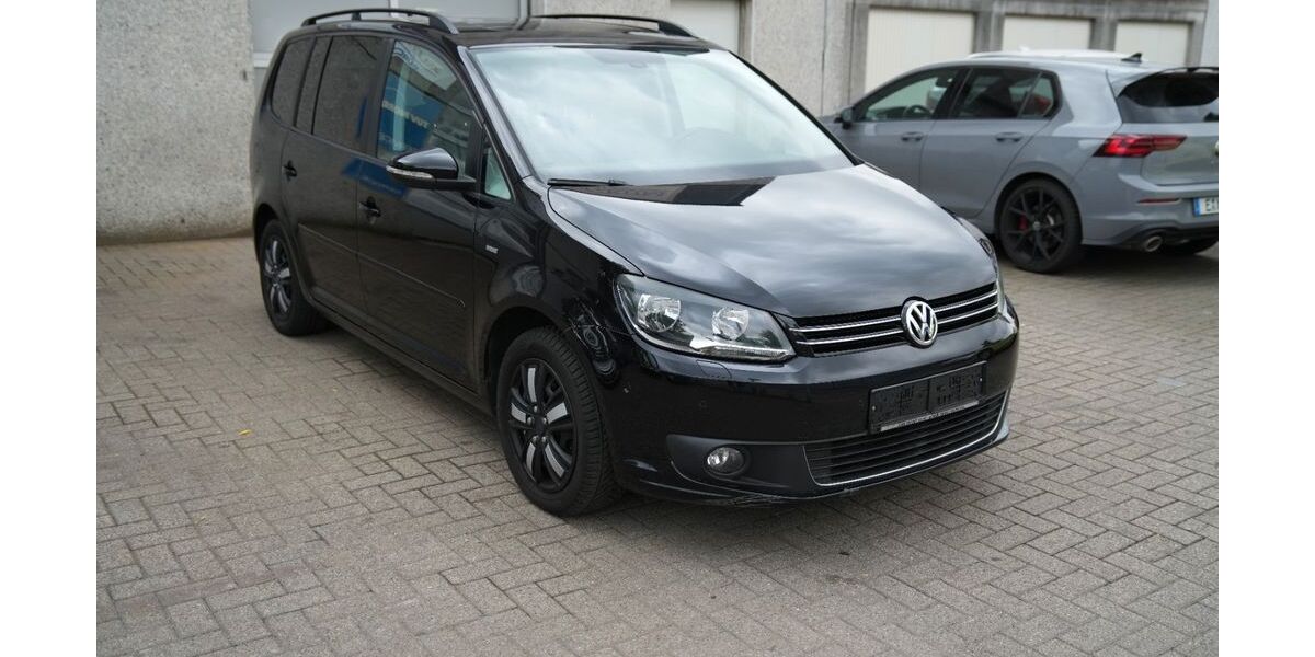 VW Touran 147.530 km 8.490 &euro; Bottrop 46240