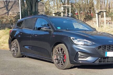 Ford Focus 66.000 km 21.500 &euro; Wuppertal 42287